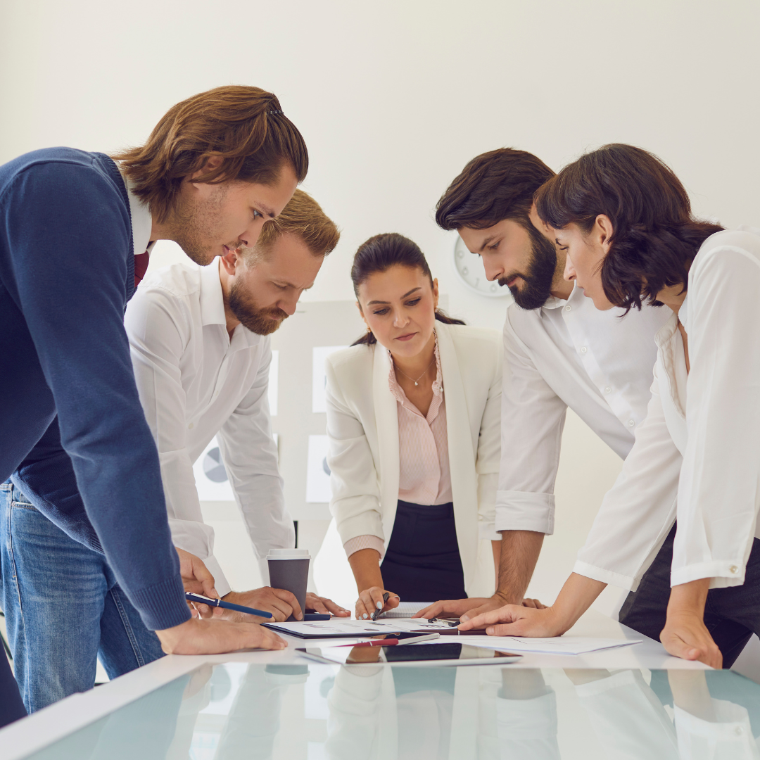 Performance Tracking dengan CRM: Dari Lead Generation hingga Customer Retention